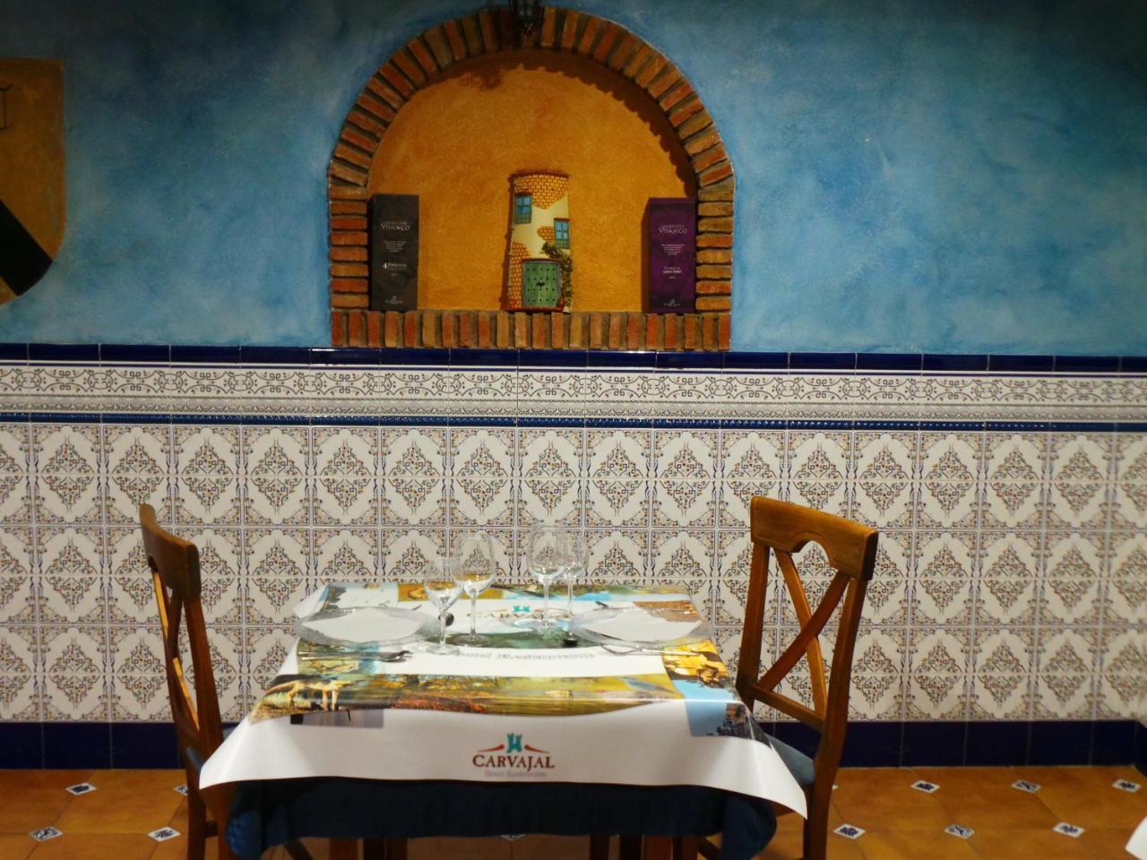 Torrejón el Rubio Hotel Carvajal מראה חיצוני תמונה