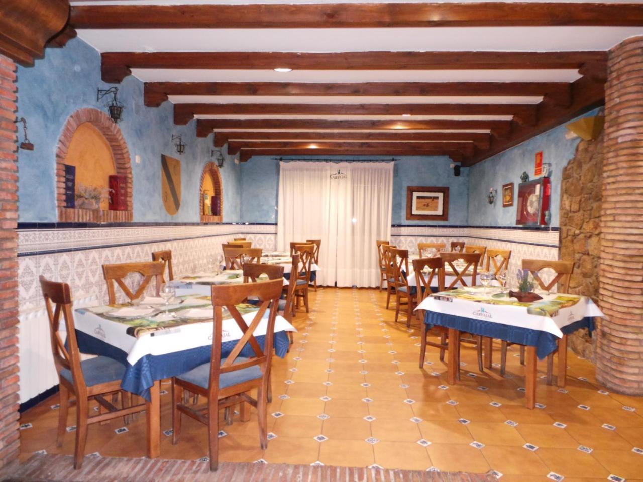 Torrejón el Rubio Hotel Carvajal מראה חיצוני תמונה